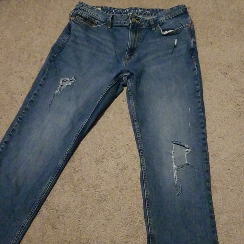 CALVIN KLEIN JEANS